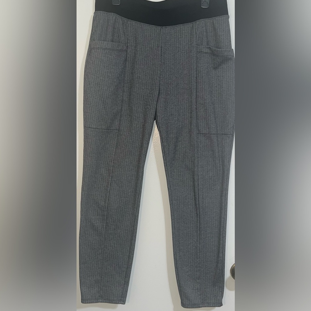 Banana Republic Black and Gray Legging Trouser. Size Large